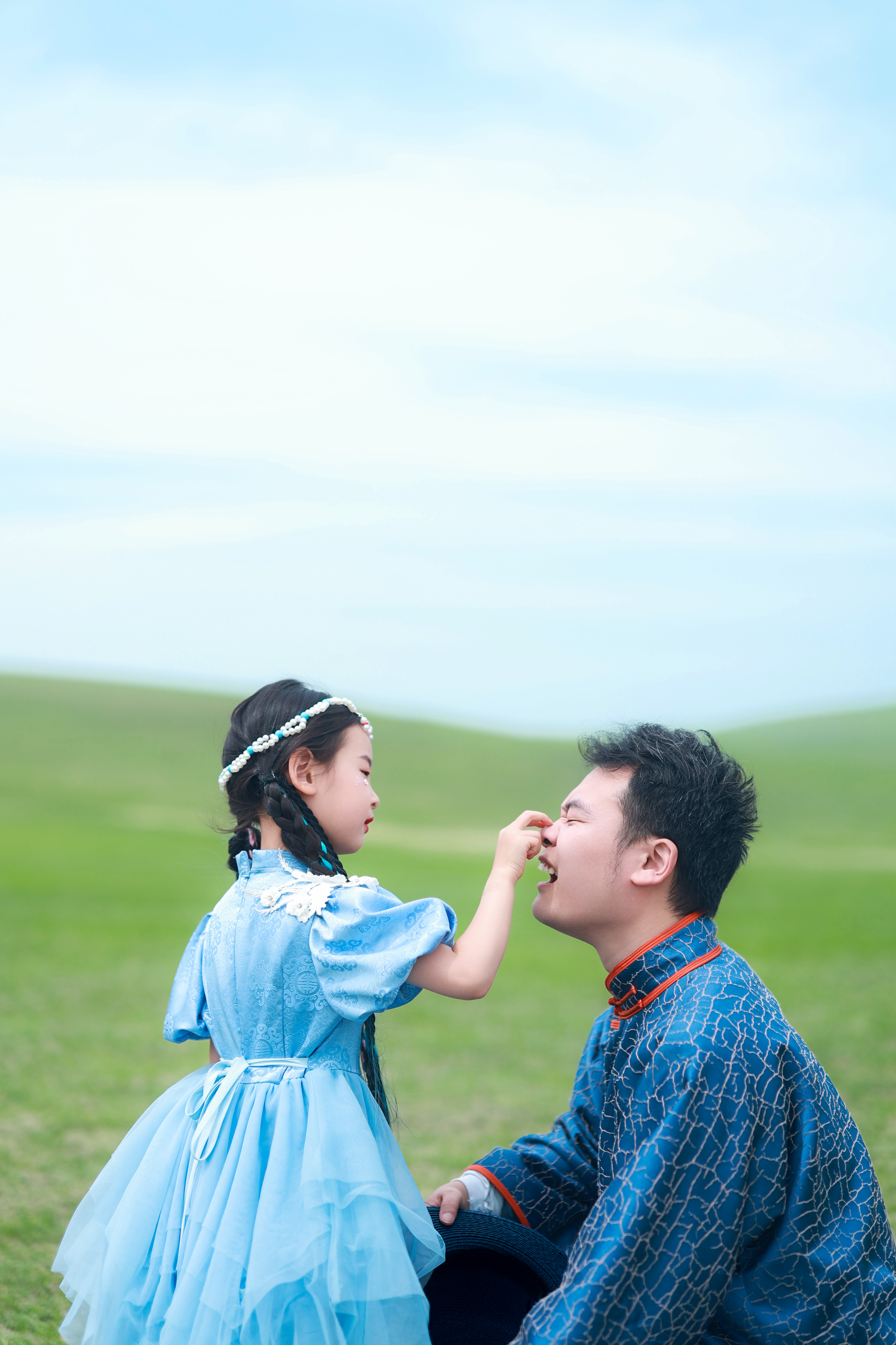 父女温馨时刻 - 呼籁草原旅拍